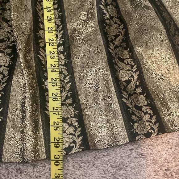 Skirt - Picture 3 of 6